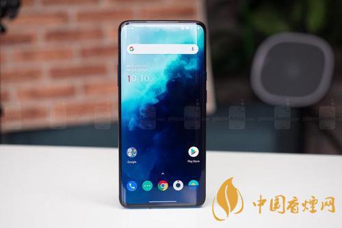 OnePlus8Pro和iPhone11對(duì)比測(cè)評(píng)-哪款更好？