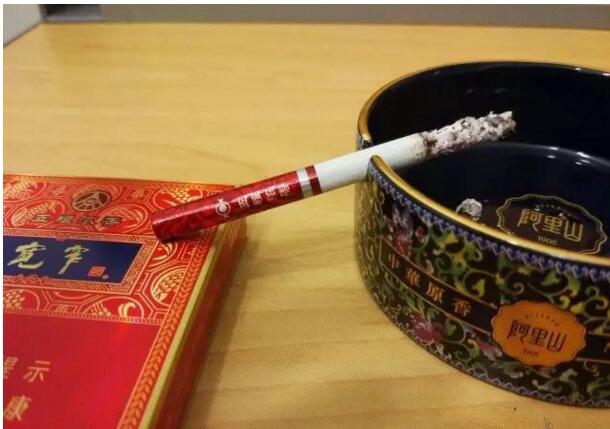 寬窄五糧濃香，香煙邂逅五糧液你值得擁有